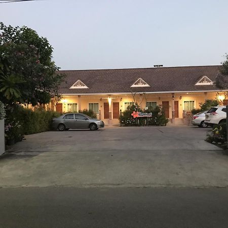Suksopha Resort Prachuap Khiri Khan Bagian luar foto