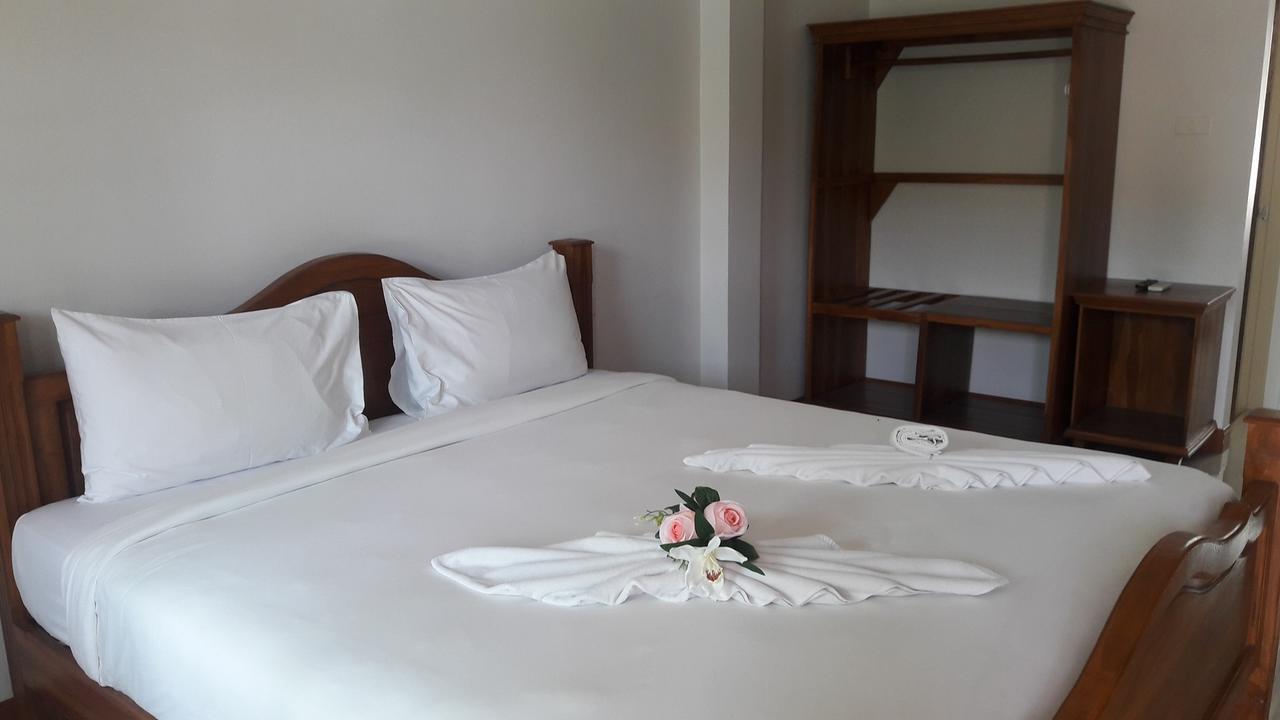 Suksopha Resort Prachuap Khiri Khan Bagian luar foto