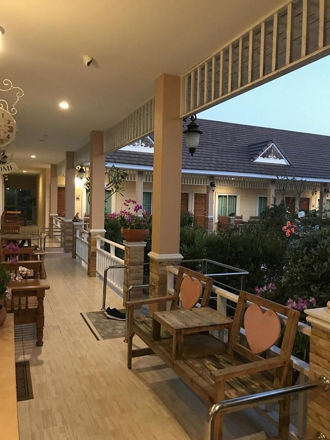 Suksopha Resort Prachuap Khiri Khan Bagian luar foto